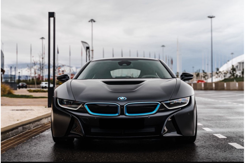 BMW i8
