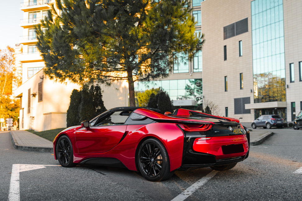 BMW i8 roadster