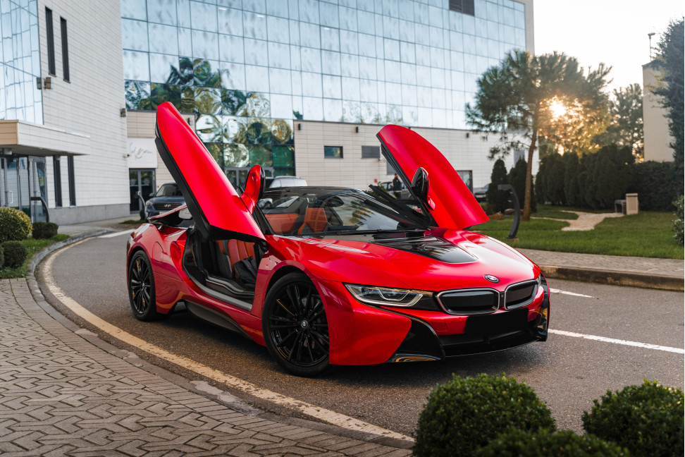 BMW i8 roadster