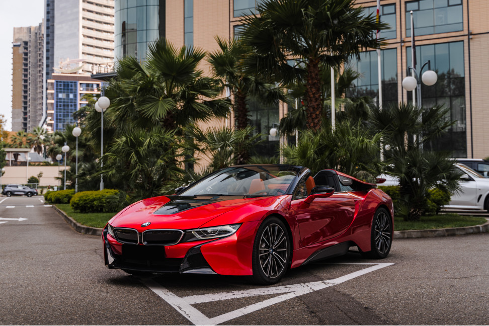 BMW i8 roadster
