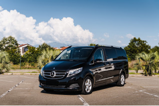 Mercedes-Benz V250