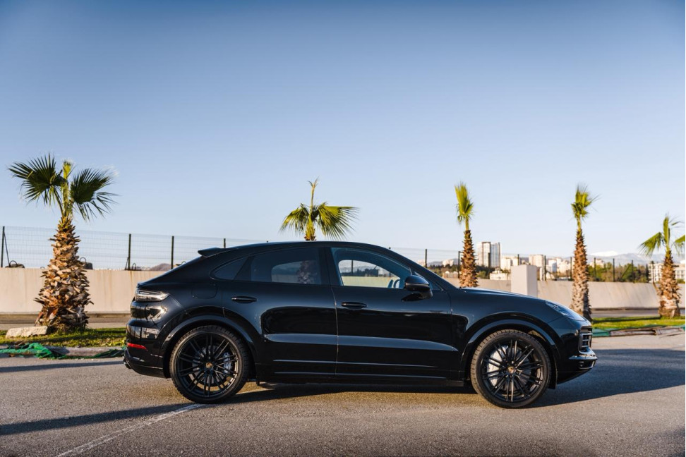 Porsche Cayenne Coupe S 