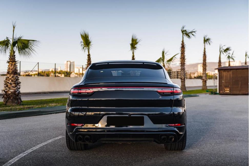 Porsche Cayenne Coupe S 