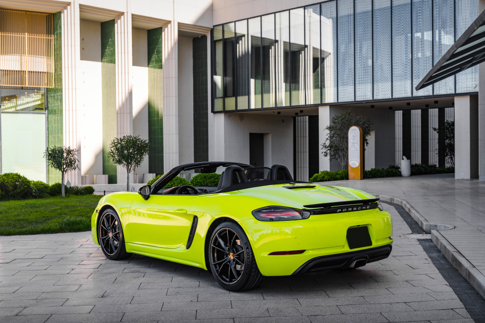 Porsche Boxster 718